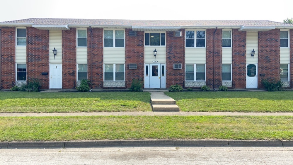 1299-3 Sanlor Ave. - West Milton