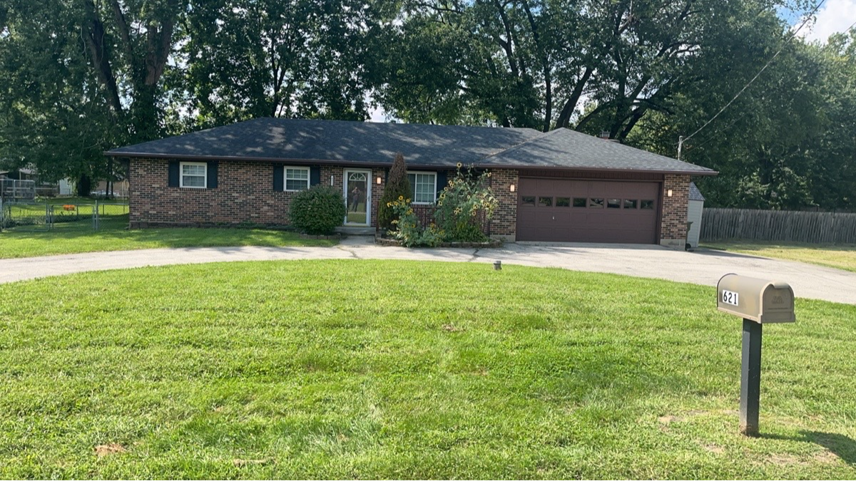 621 Waneta Ave. - Dayton