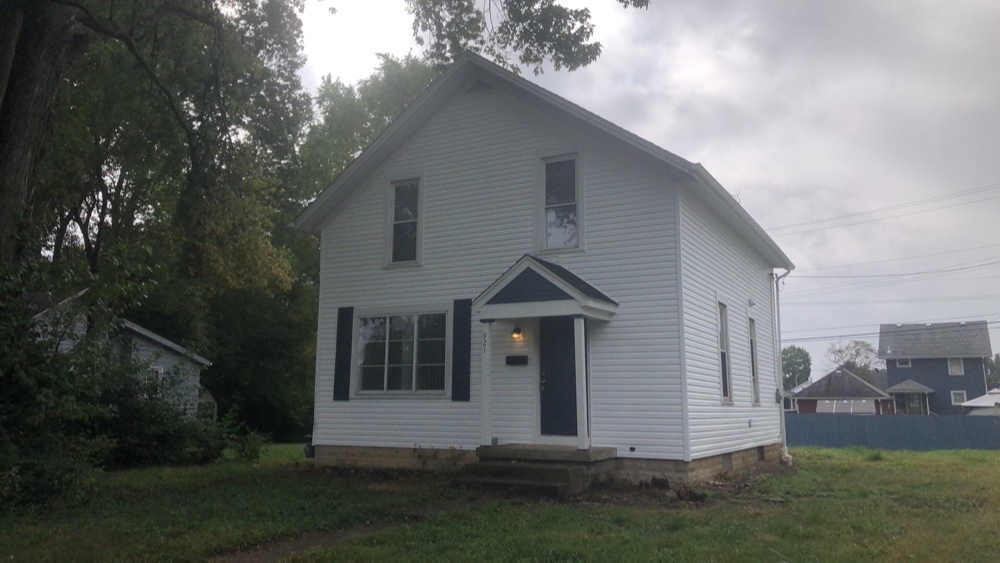 921 S. Kent Lane (Troy)